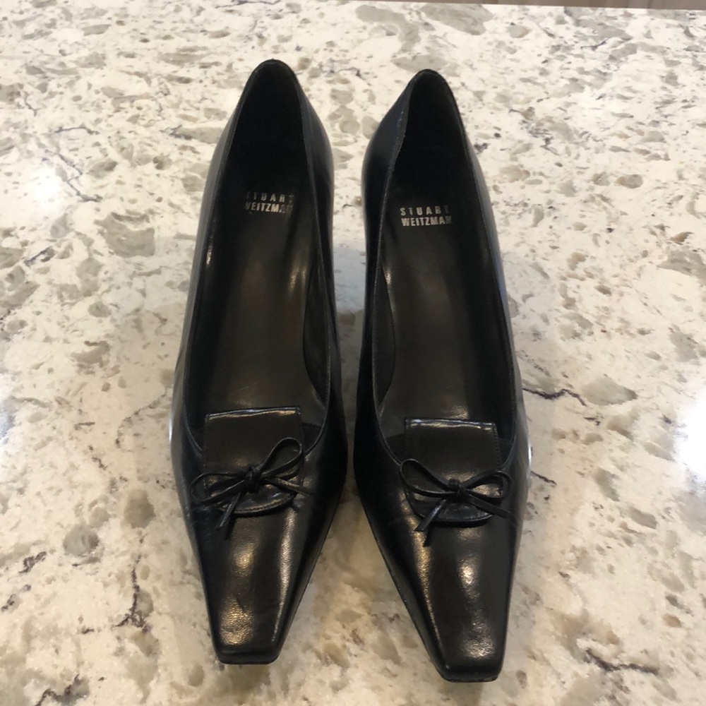 Stuart Weitzman black leather pumps